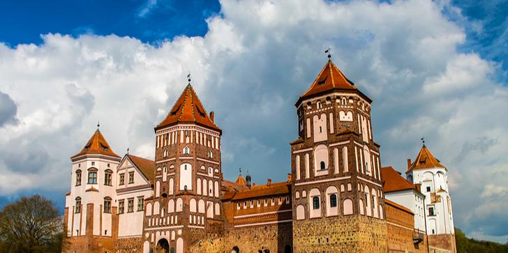 中世纪哥特式建筑风格的建筑绘画,欧洲宫廷风建筑绘画