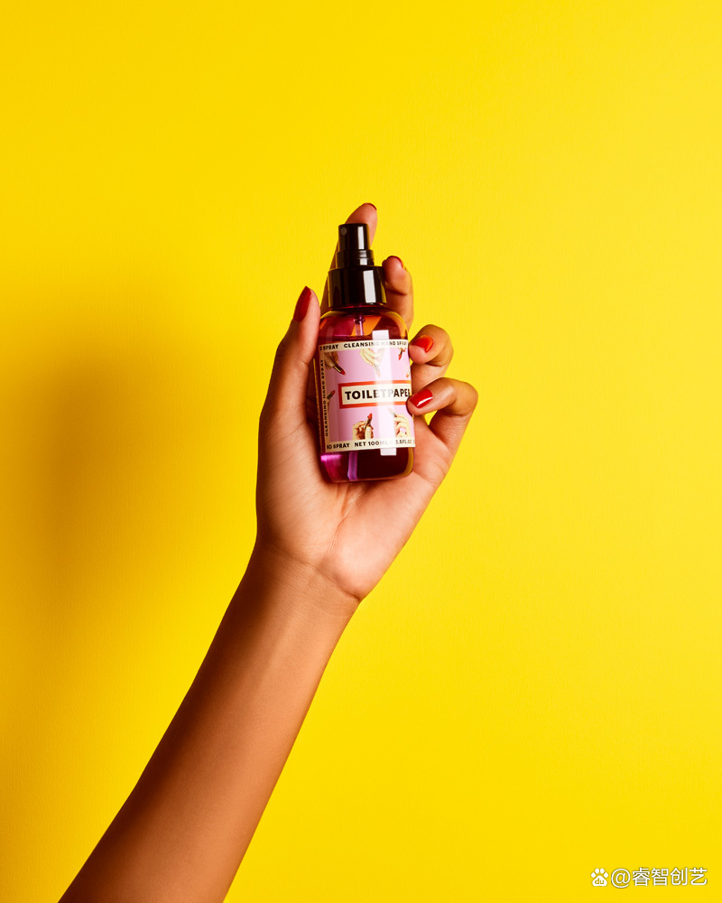 意大利杂志ToiletPaper与LaBottega共同打造超现实居家护肤品