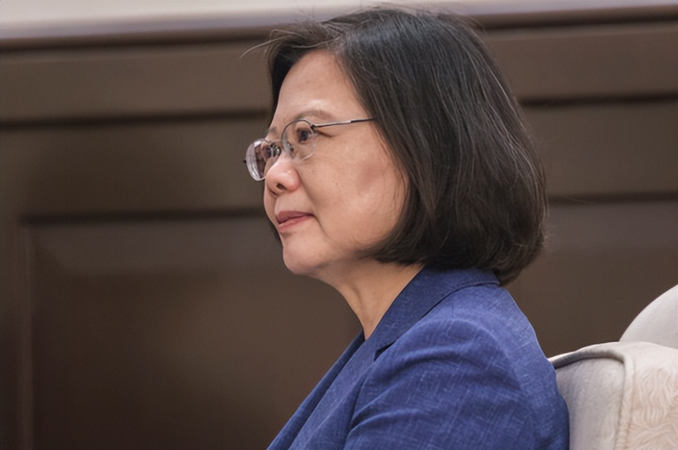 美台军售因何频夭折？真实原因美产能不足，台军费枯竭也不愿被宰