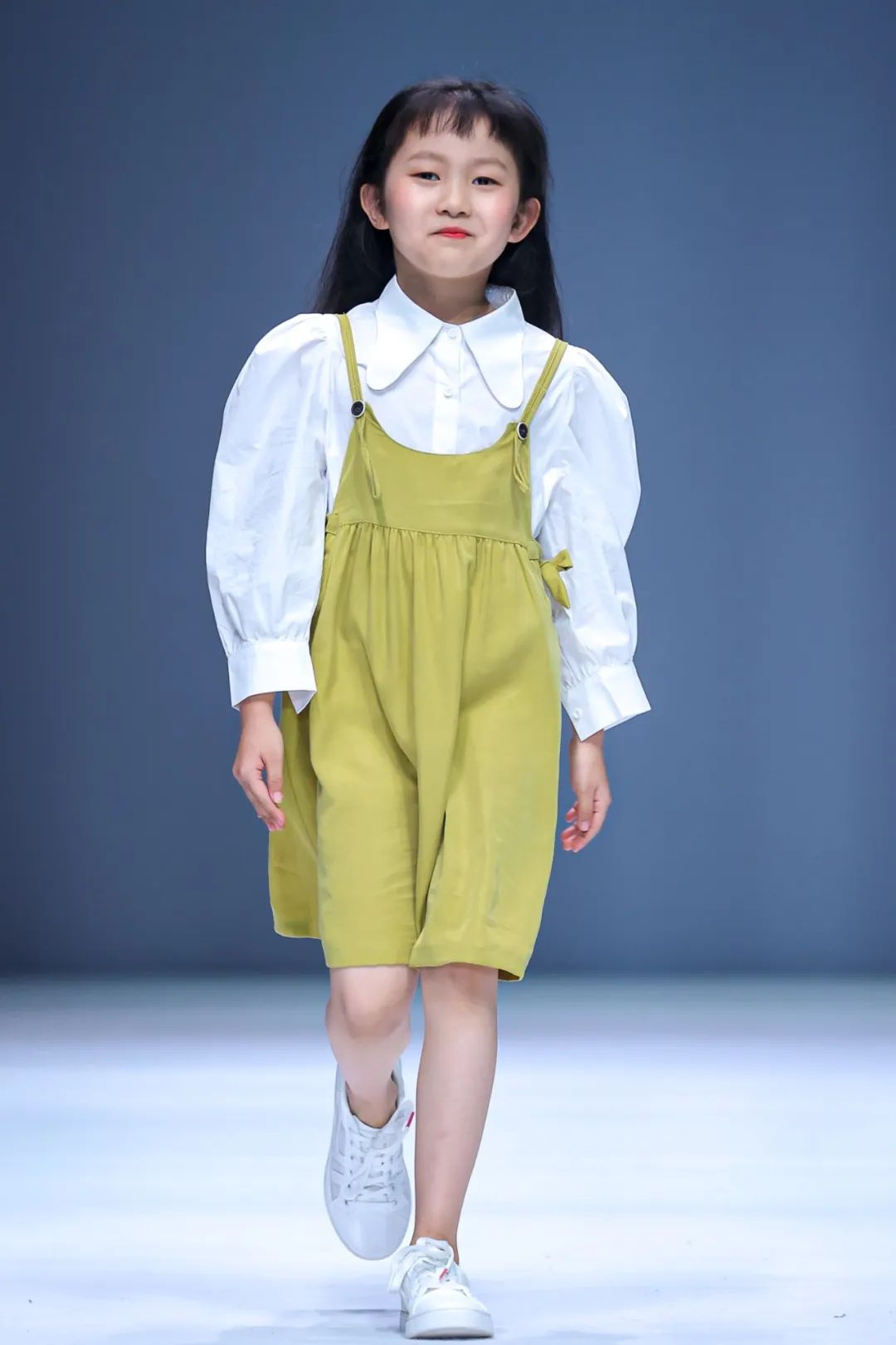 “铁皮青蛙”玩起来！|AW23童话小镇童装报名开启！