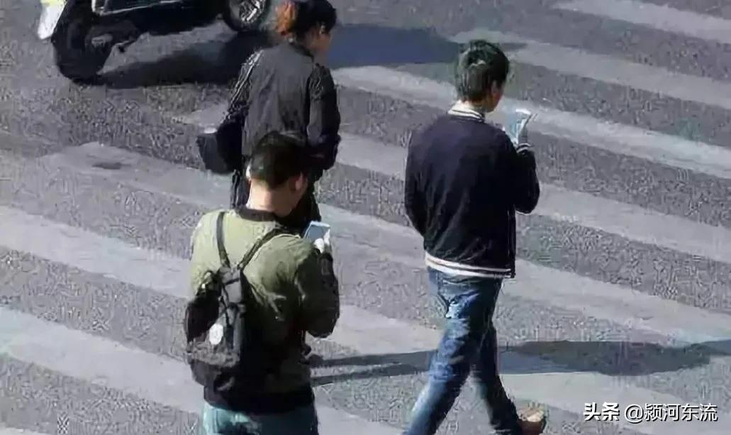 年轻人驼背,成年人驼背问题