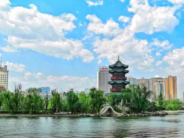 今年高考400分左右能考些哪些学校,高考400分能上哪些学校啊