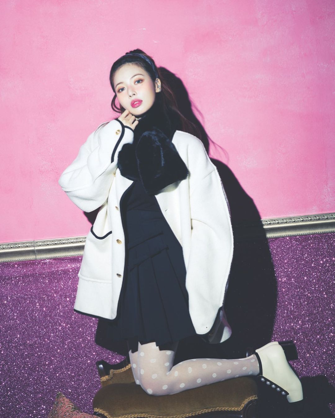 泫雅风深灰牛仔裤穿搭,土到极致就是潮穿搭儿童