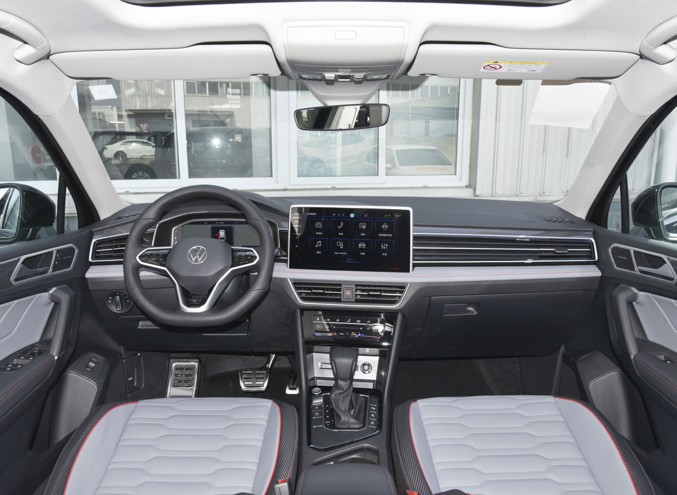 2019途观l两驱风尚版值得入手吗,途观l两驱旗舰版都有哪些配置