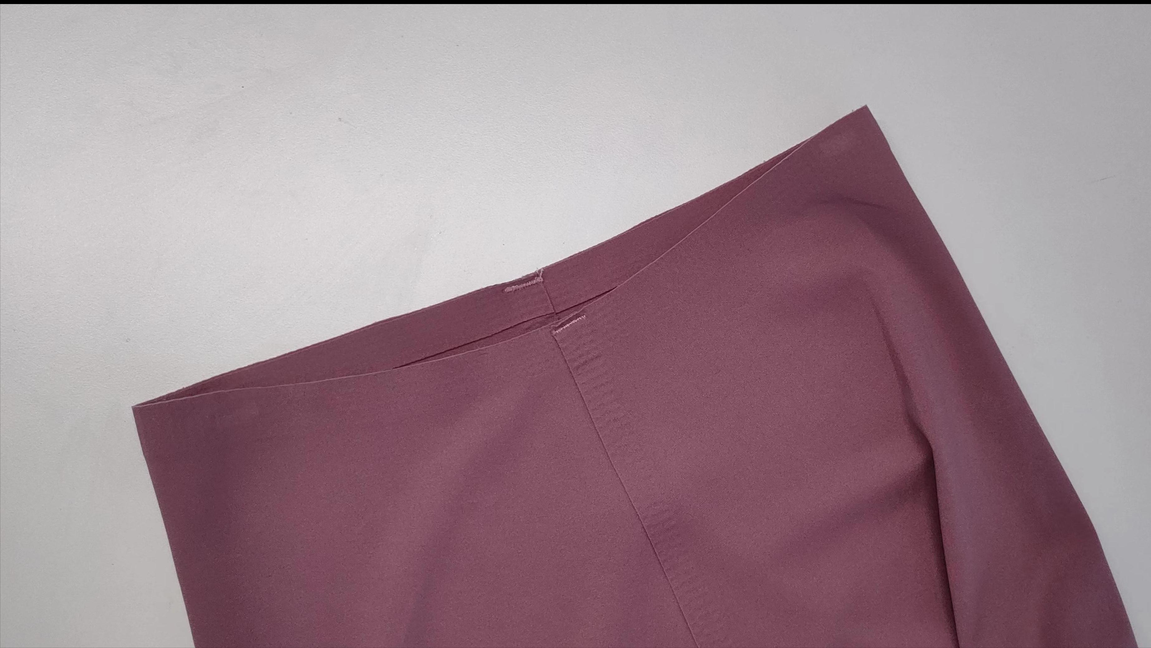 孕晚期瑜伽裤子,孕晚期妈妈穿瑜伽裤练瑜伽