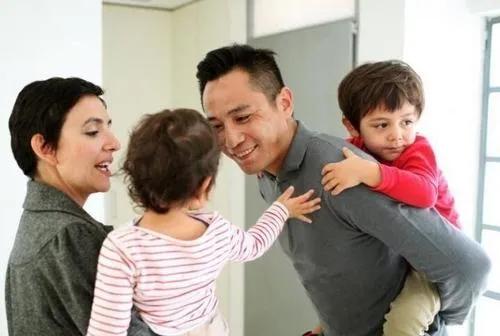 刘烨和妻子是如何相识的,刘烨荧幕情侣