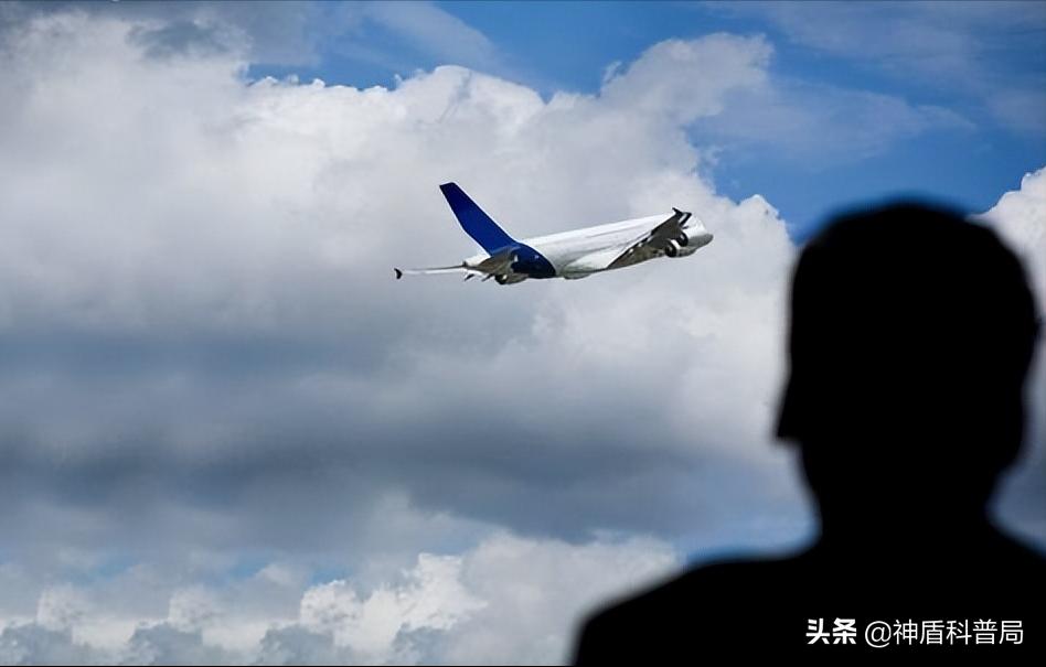 大叔花80万造飞行器,80后大叔打工20年