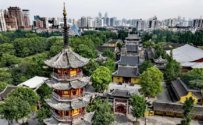 上海求平安去哪个寺庙,上海十大寺庙旅游景点
