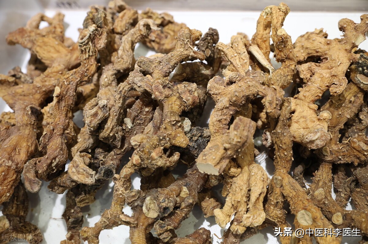 中药黄精生的与炮制有什么区别,炮制过的黄精功效