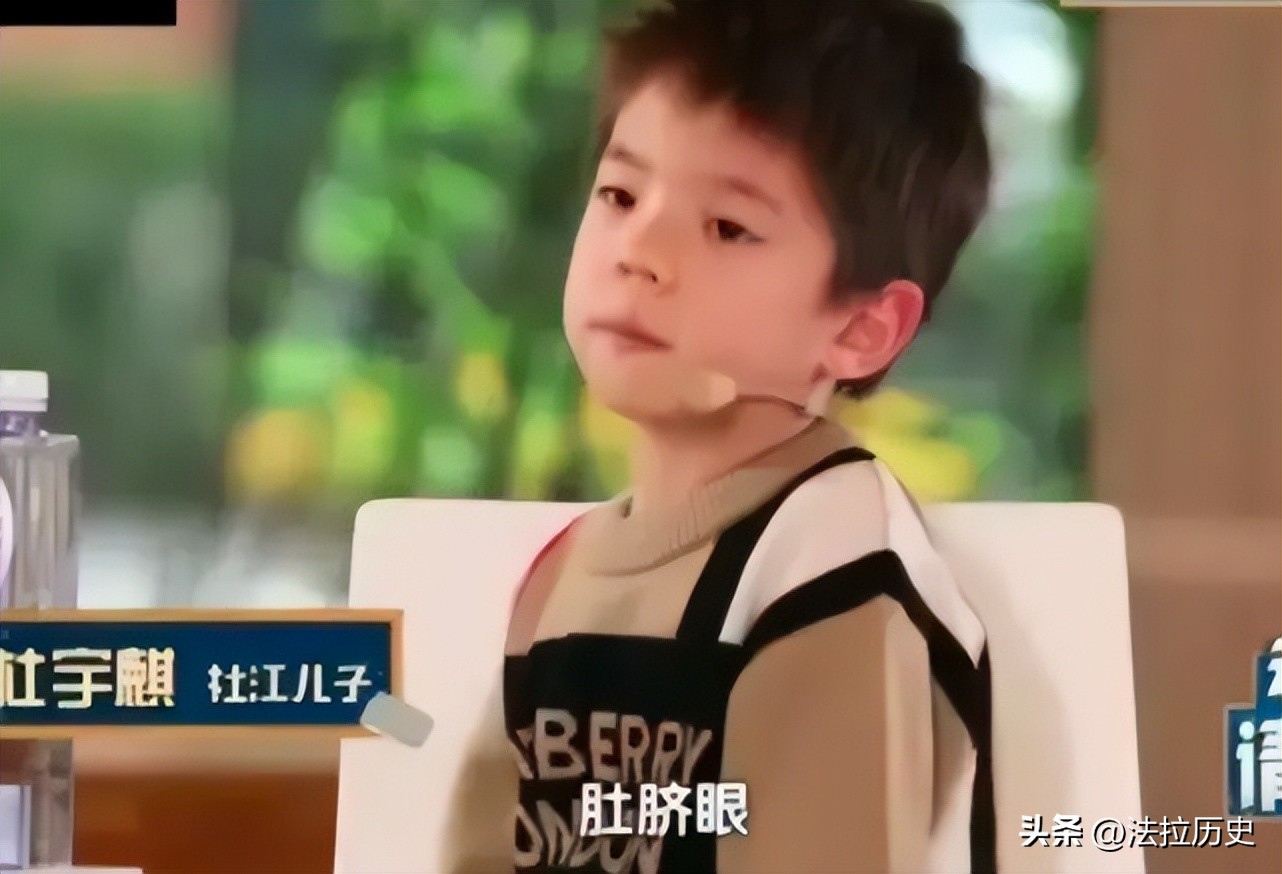 告别了“梓涵”时代，新一批“怪名”来袭！老师：别再整活了