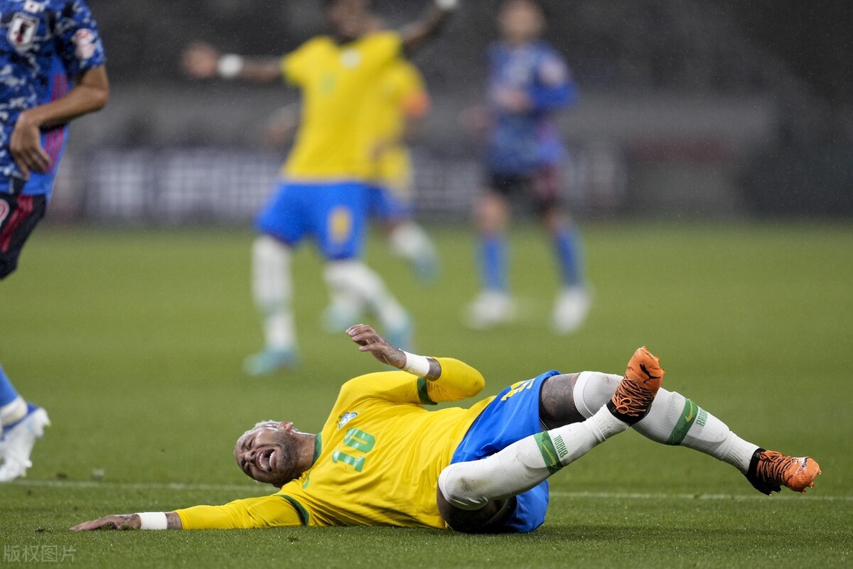 内马尔带领巴西对战日本大四喜,内马尔在巴西热身