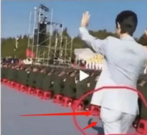 连屁股都是假的？假肩、假发、假腹肌，这些明星身上还有啥是真的