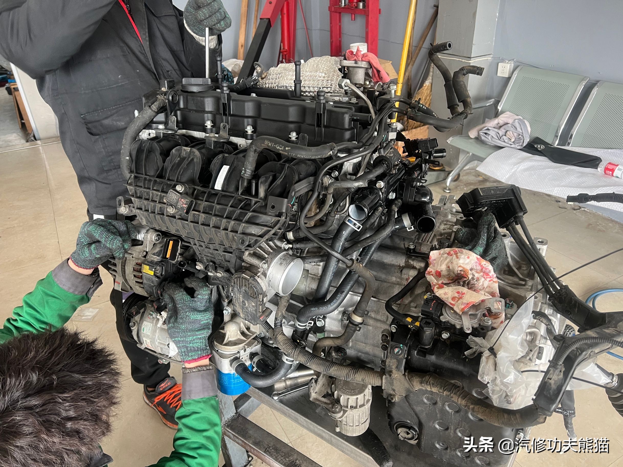 全新胜达大修,现代全新胜达9万公里烧机油