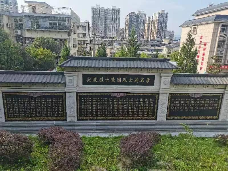 红色文化助力乡村振兴,红色光芒照耀着乡村教育