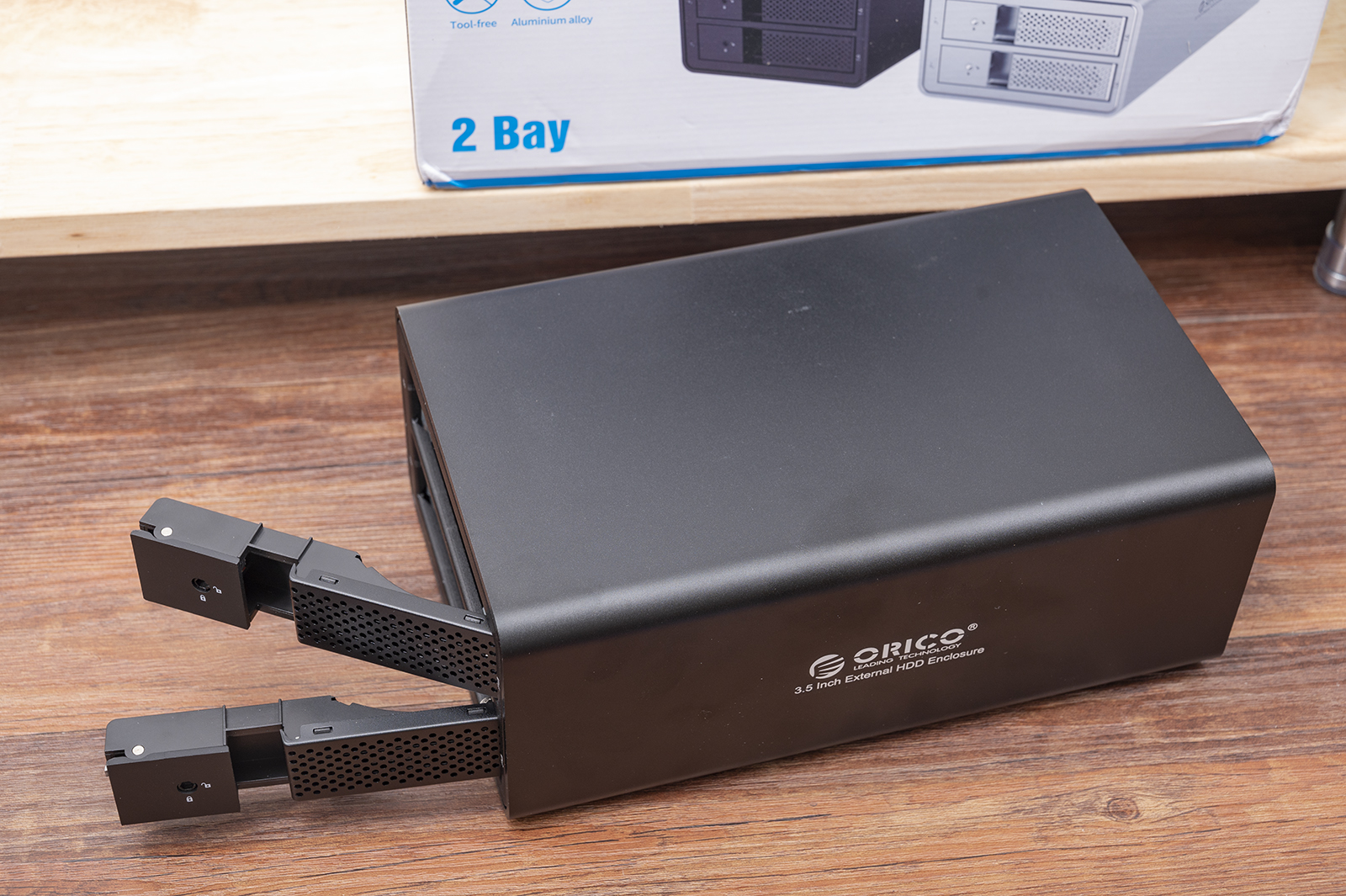 常用数据备份方式磁盘阵列,raid磁盘阵列到底哪个安全