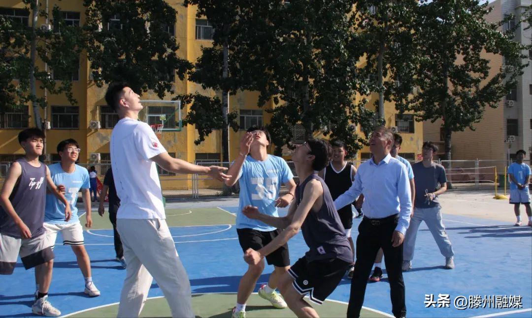 俞长栋重回母校,俞长栋枣庄