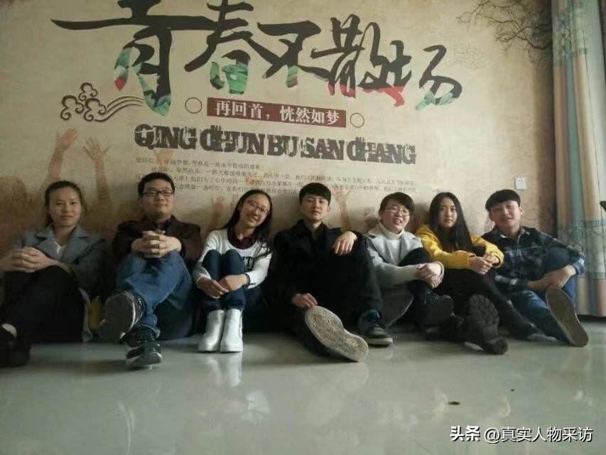 我25岁被外派到塞拉利昂，这里女多男少，一夫多妻，女人地位很低