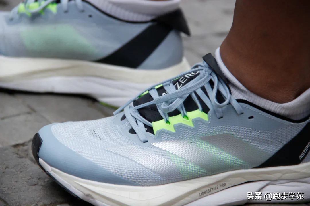 adizeroboston12耐用吗,adizeroboston12高帮和低帮测评