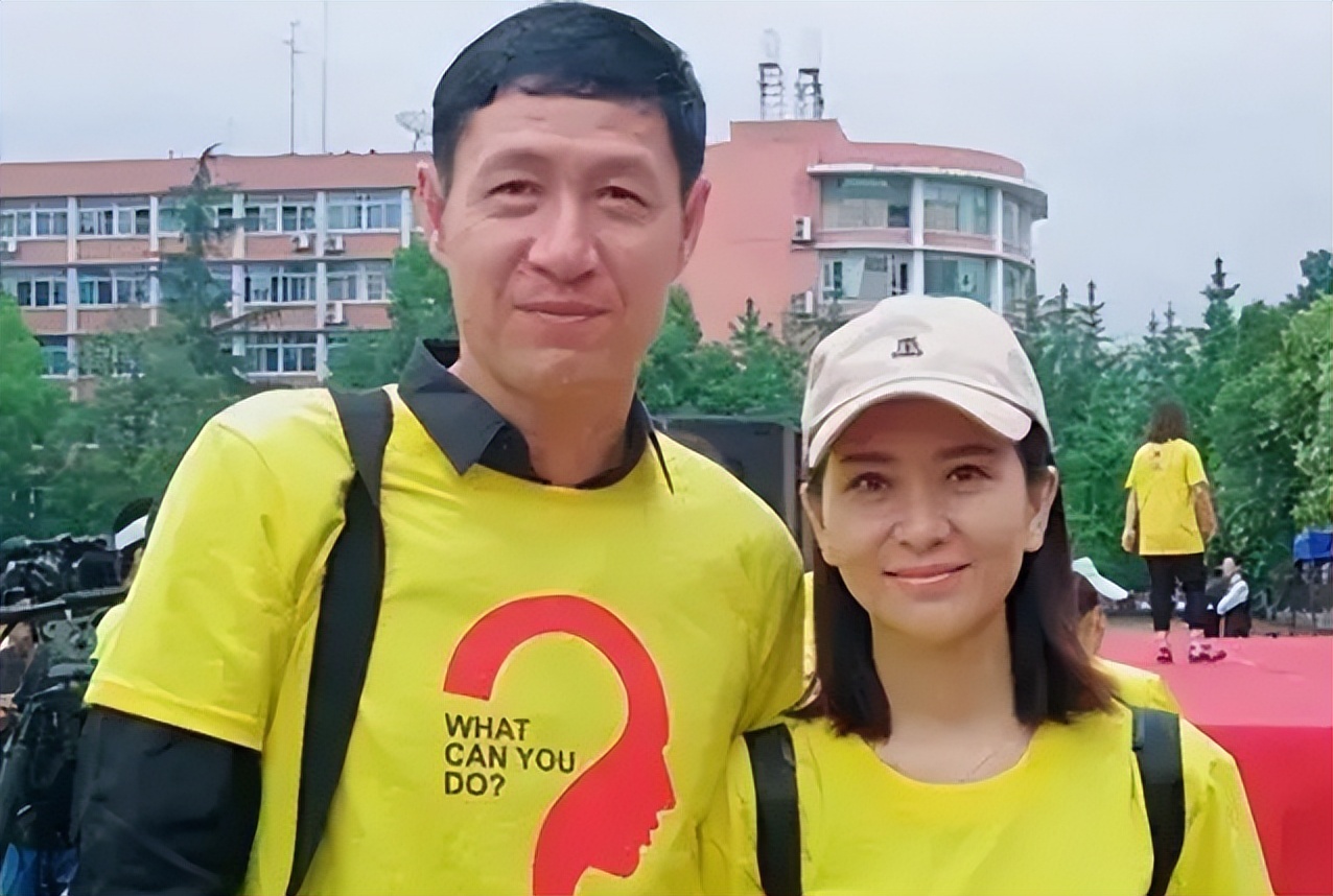 甘萍与黎兵,歌星甘萍的爱人黎兵今年多大岁数