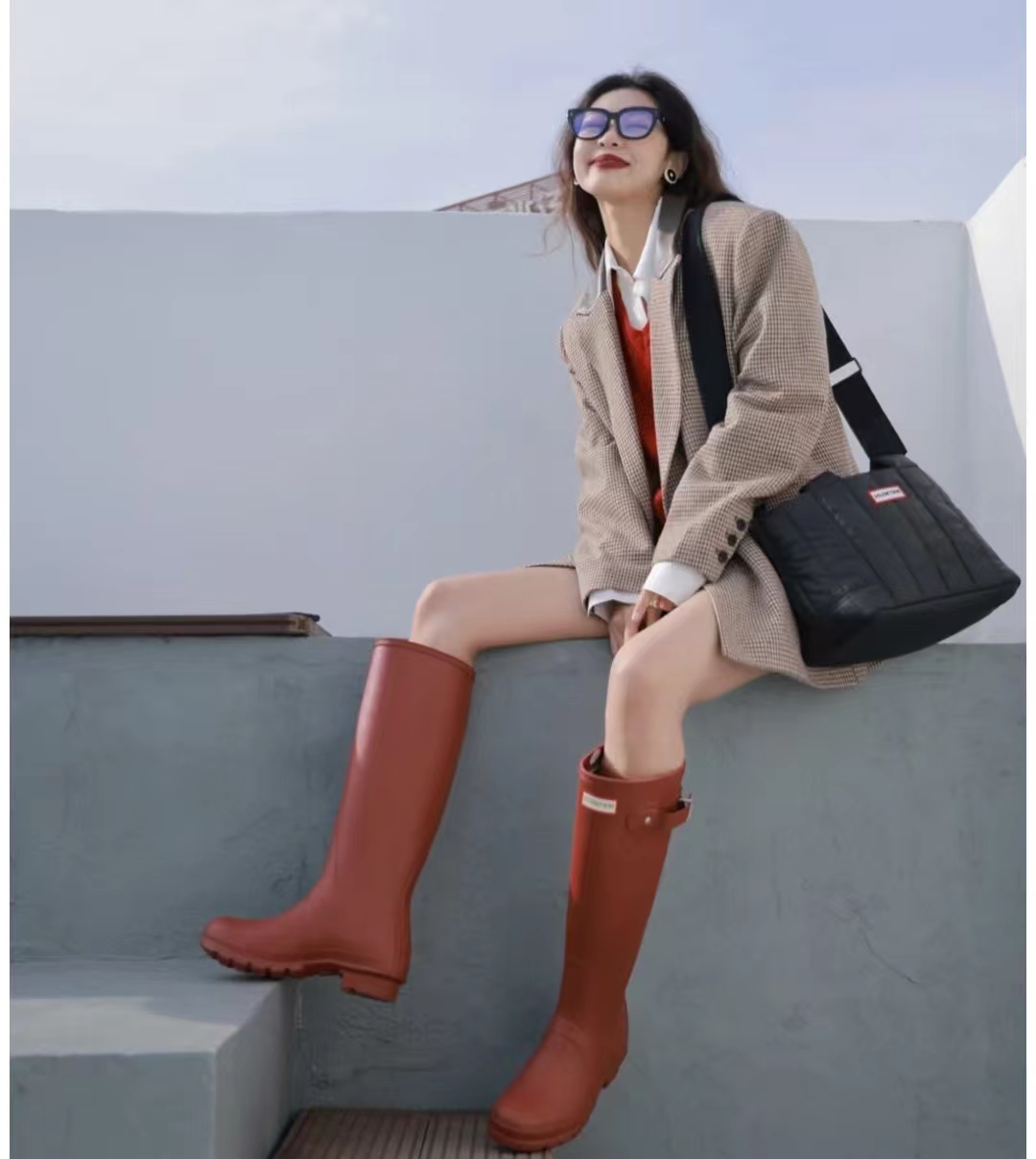 秋冬穿搭很简单这样穿秒变女神,今年冬季最火的穿搭精致女生必看