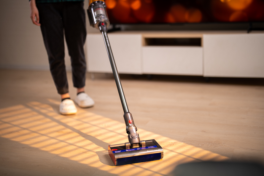 戴森洗地吸尘器v12nautik测评,戴森新品V12洗地吸尘器