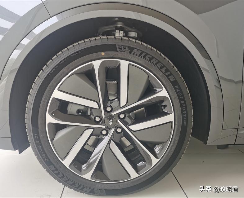 理想l9车主缺点,理想l9用的米其林什么轮胎