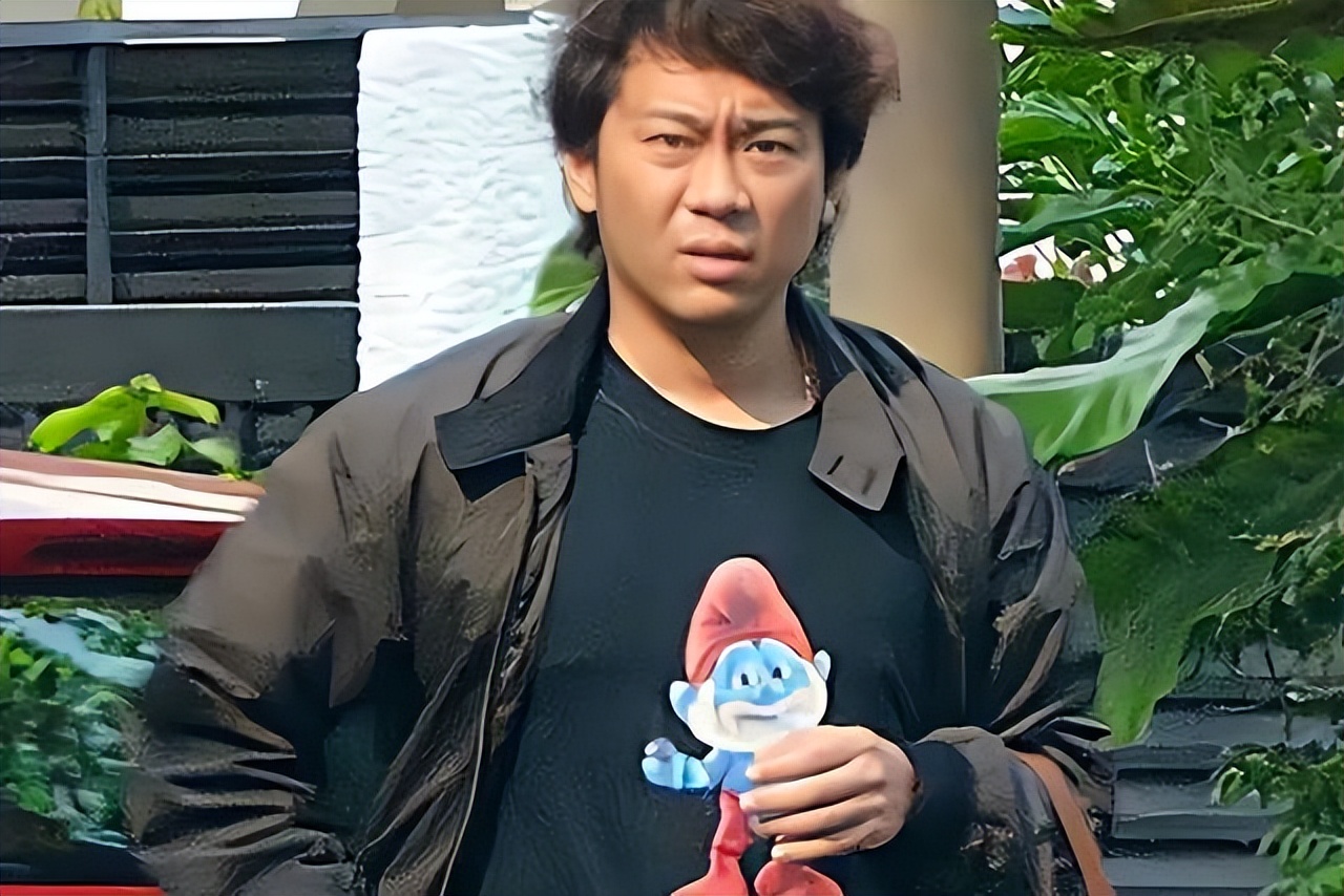 年轻男子傍上新加坡富婆新闻,杭州小伙骗白富美