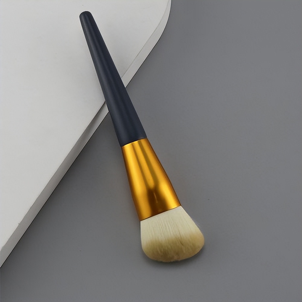 新手如何化妆自然不卡粉,新手如何化妆出无瑕零毛孔的皮肤