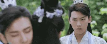 胸罩*点露**，花式泳衣，这些辣眼睛的操作，导演肚子里没一点墨水吗