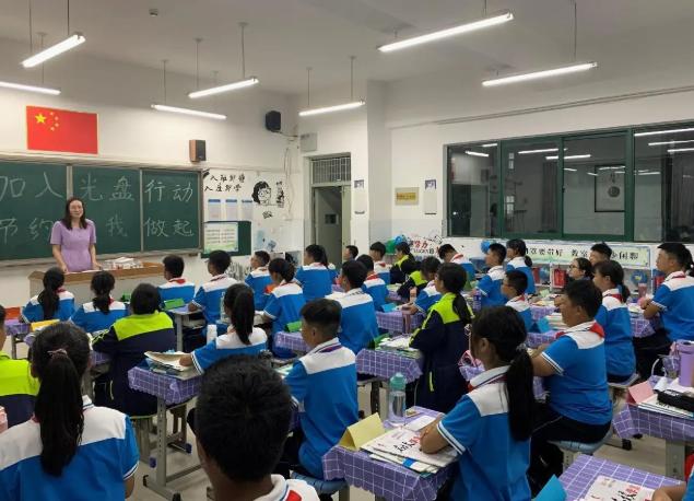 是太卷,还是高材生没有好就业渠道?郑州11中教师名单引热议