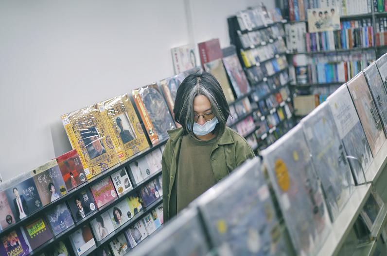 鍞辨瓕绗戝満閫椾箰璇勫,鍞辨瓕閫楃瑧璇勫