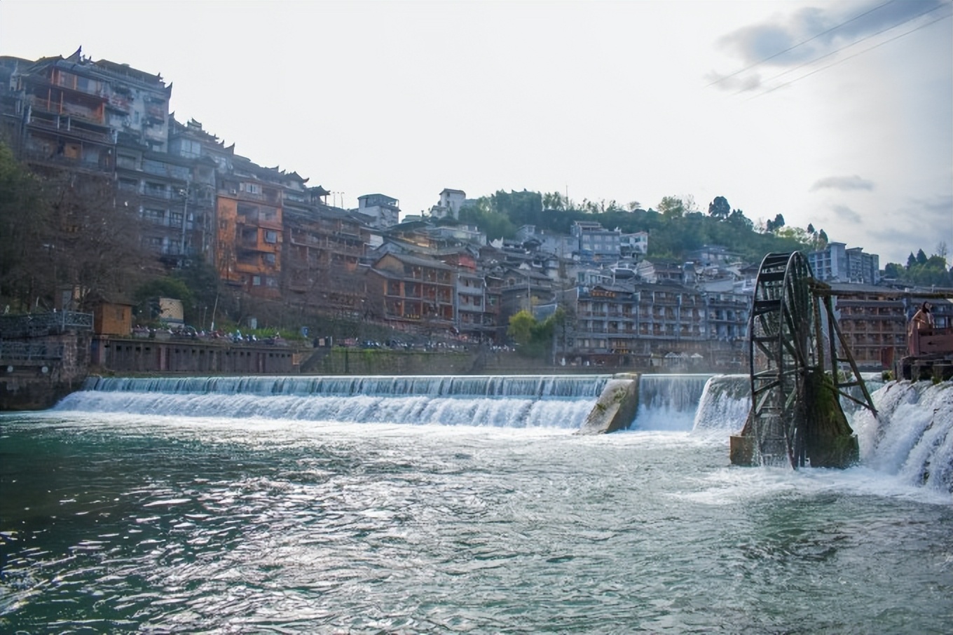 凤凰湘西看古城,湘西游之凤凰古城