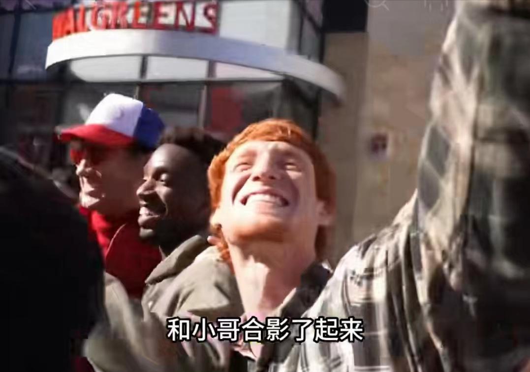 外国小伙真会玩儿搞笑视频,外国男子真是会玩