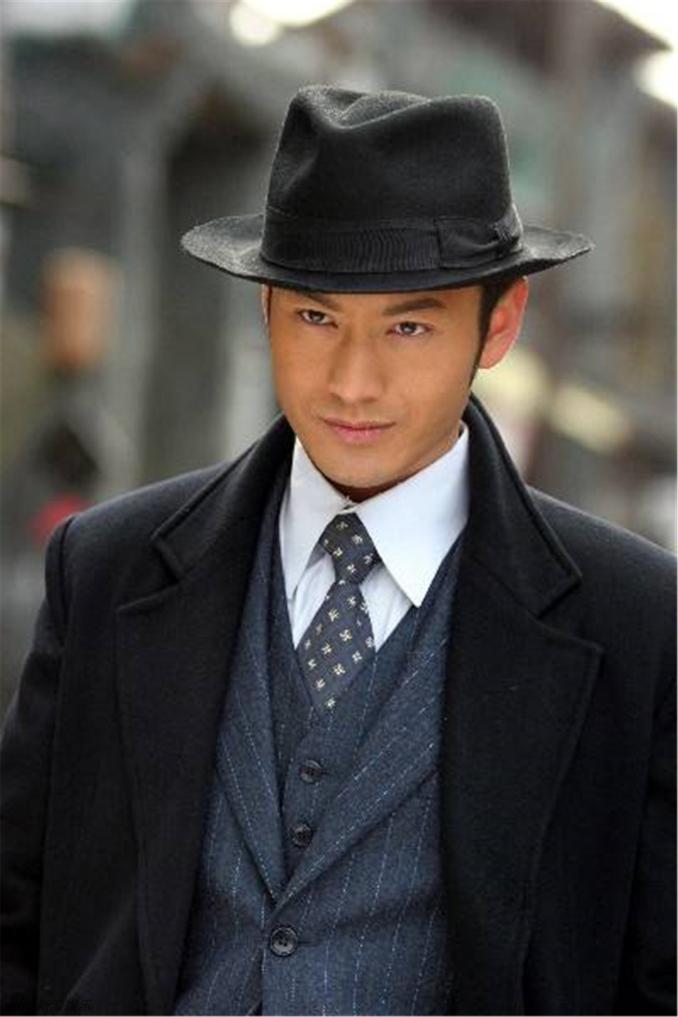 黄晓明最近有什么情况,黄晓明这几年经历了什么