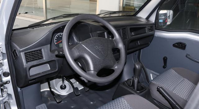 五菱之光1.5新车怎么样,五菱之光1.2t和1.5l哪个动力好省油