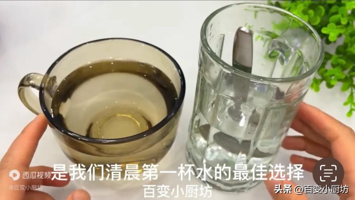早晨第一杯水怎样喝才是正确的,清晨起床第一杯水喝多少合适