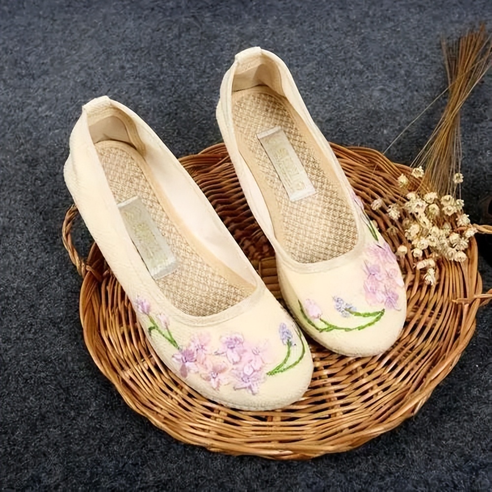 最新实体店简短卖鞋文案,鞋店出单文案吸引人