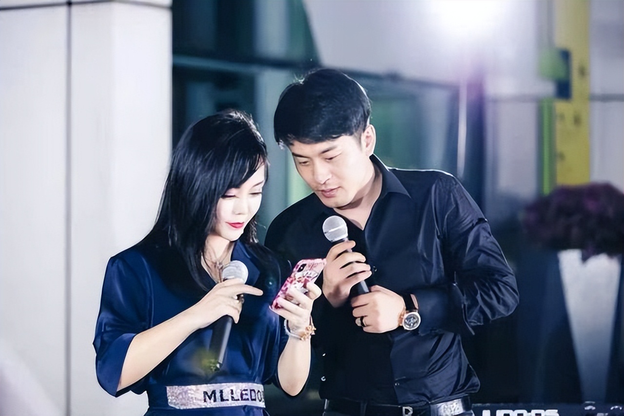 初瑞雪演出视频,初瑞雪辛巴夫妇