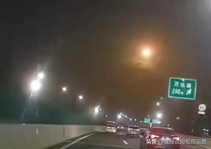 捡到陨石能发财吗？