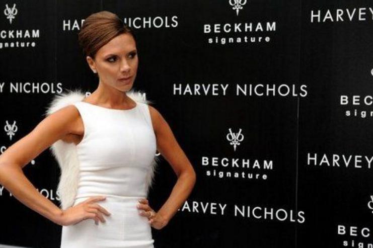 足球球员出轨法国模特,足坛明星被曝出轨