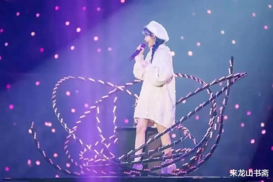 五本精品*场官**小说，*场官**结果一是扶摇直上，二是粉身碎骨！