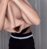 连屁股都是假的？假肩、假发、假腹肌，这些明星身上还有啥是真的