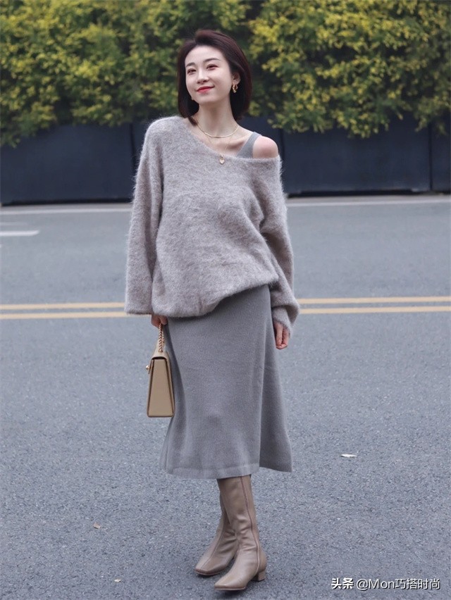 今冬火了一种靴子叫“方头靴”，脚宽腿粗的女生也能驾驭，特显瘦