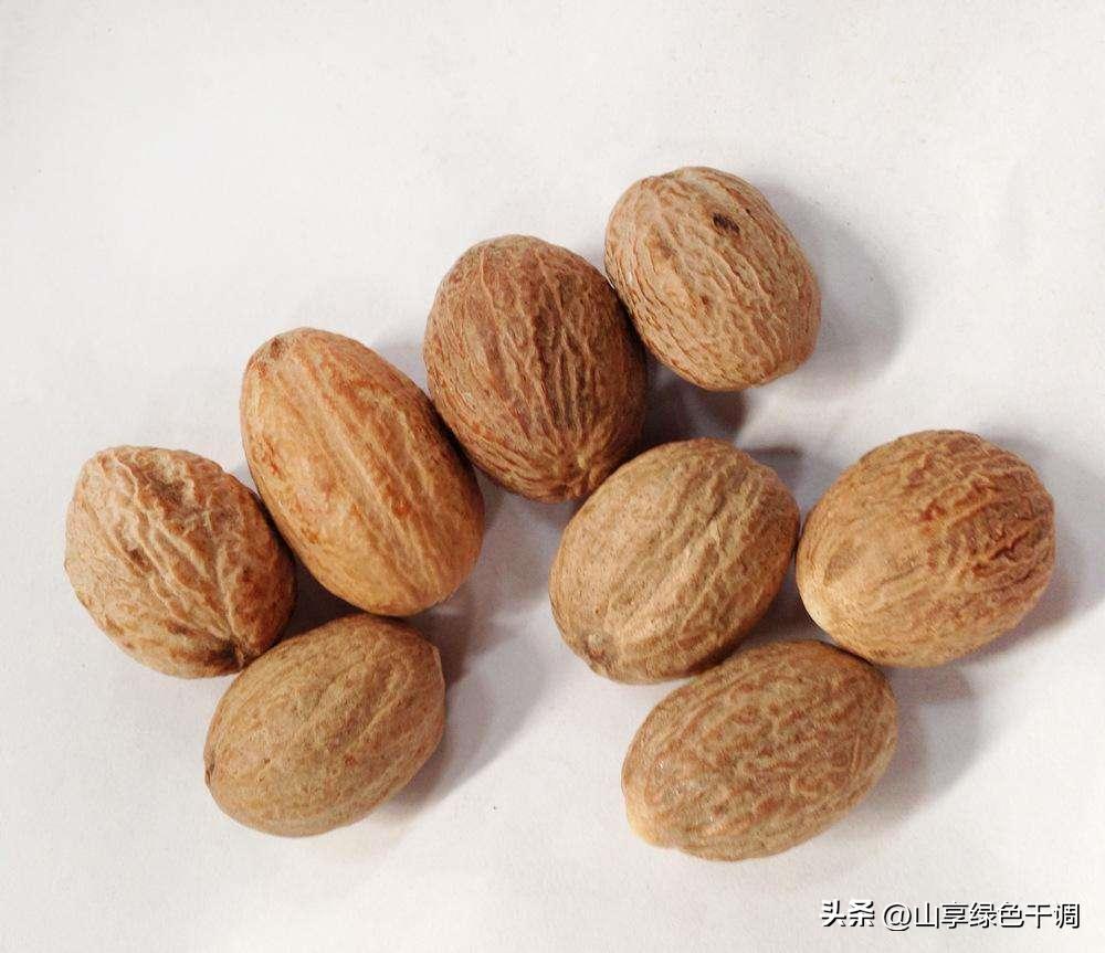 肉蔻是如何增香的,在卤肉料中豆蔻指是什么