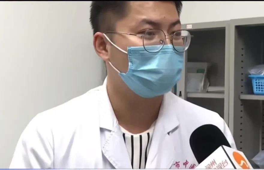 美女的下半身被瓶子刺穿，连医生都不敢相信这个事实！