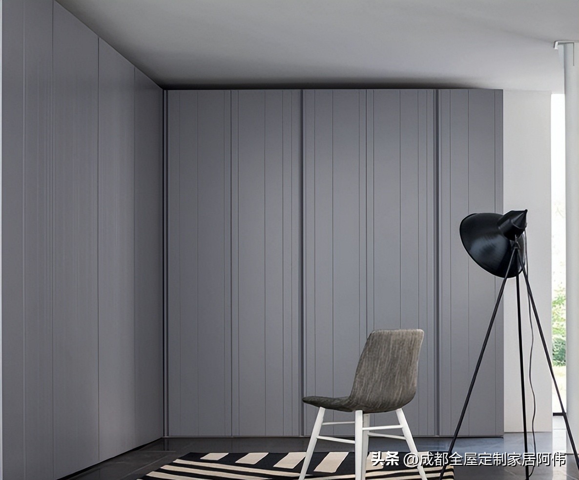 铝合金做的衣柜好吗,铝合金衣柜与木衣柜的价格对比