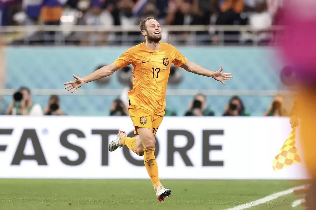 世界杯荷兰队vs阿根廷第一个点球,世界杯荷兰vs阿根廷是几月几日