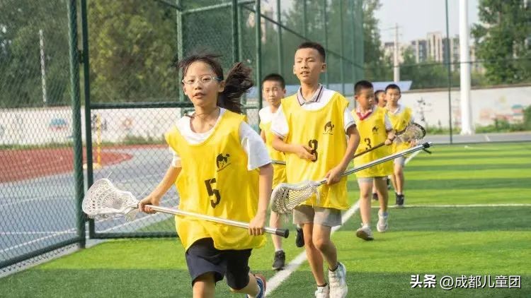 别再“卷”热门了！学这项有百年历史的小众运动，既能上名校又能为国争光