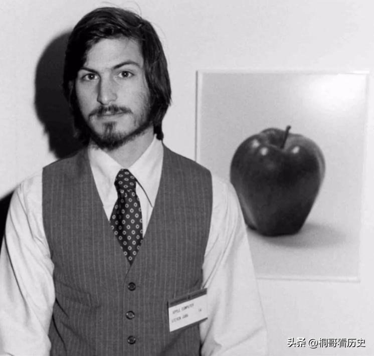 乔布斯生平剪影,苹果乔布斯死亡时间