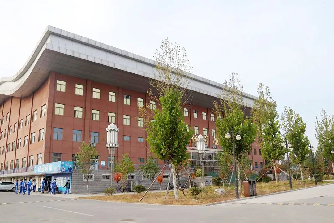 杨镇二中是重点吗,杨镇二中排名全国第几